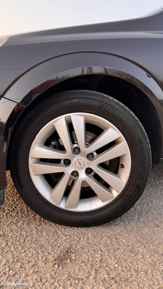 Opel Astra GTC 1.3 CDTI - 4