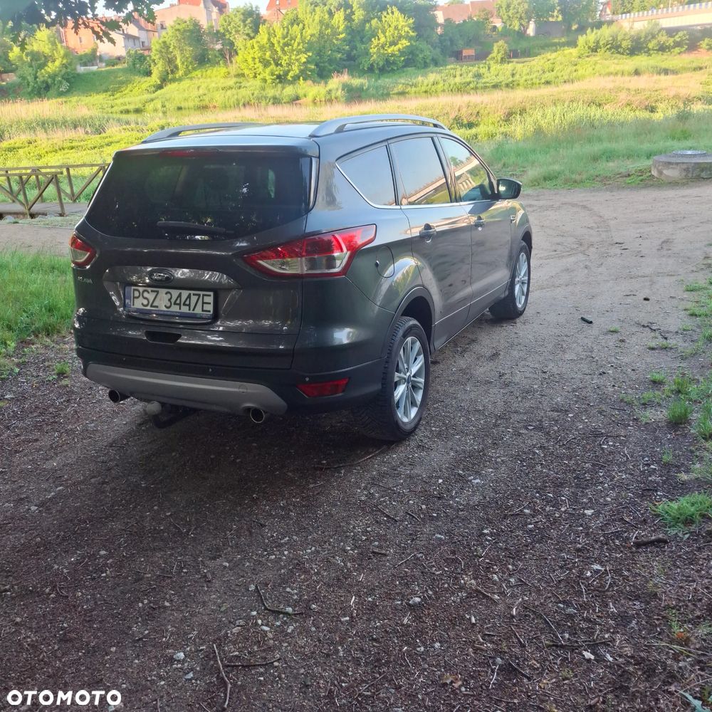 Ford Kuga 2.0 TDCi 4x4 Titanium - 24