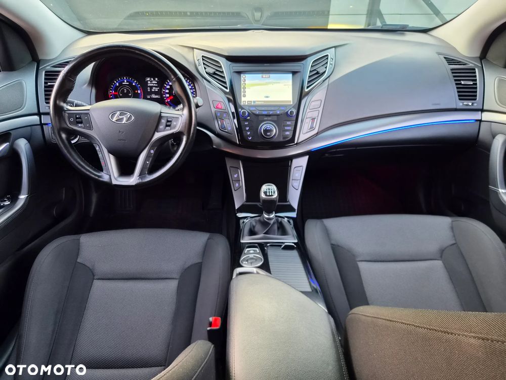 Hyundai i40 1.7 CRDi Premium - 19