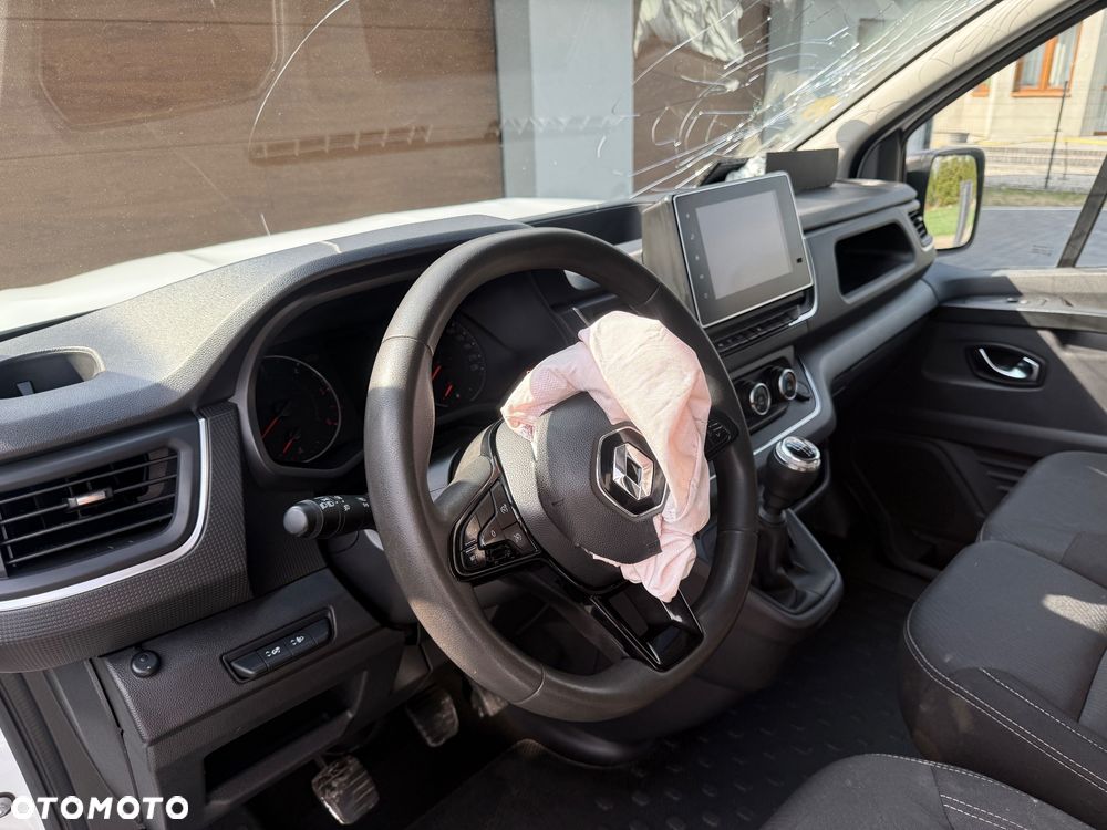 Renault Trafic - 18