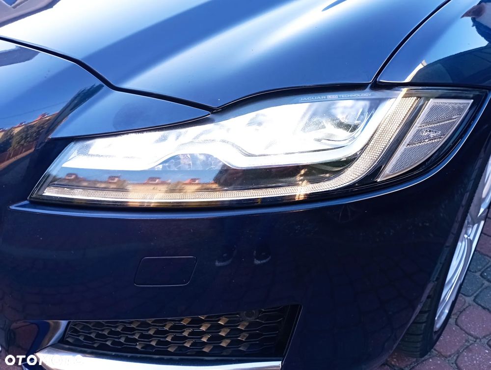 Jaguar XF 2.0 i4D Prestige - 27