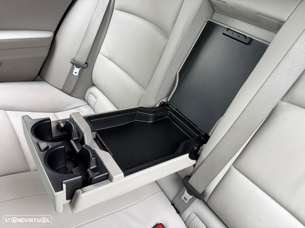 BMW 520 d Line Luxury - 12