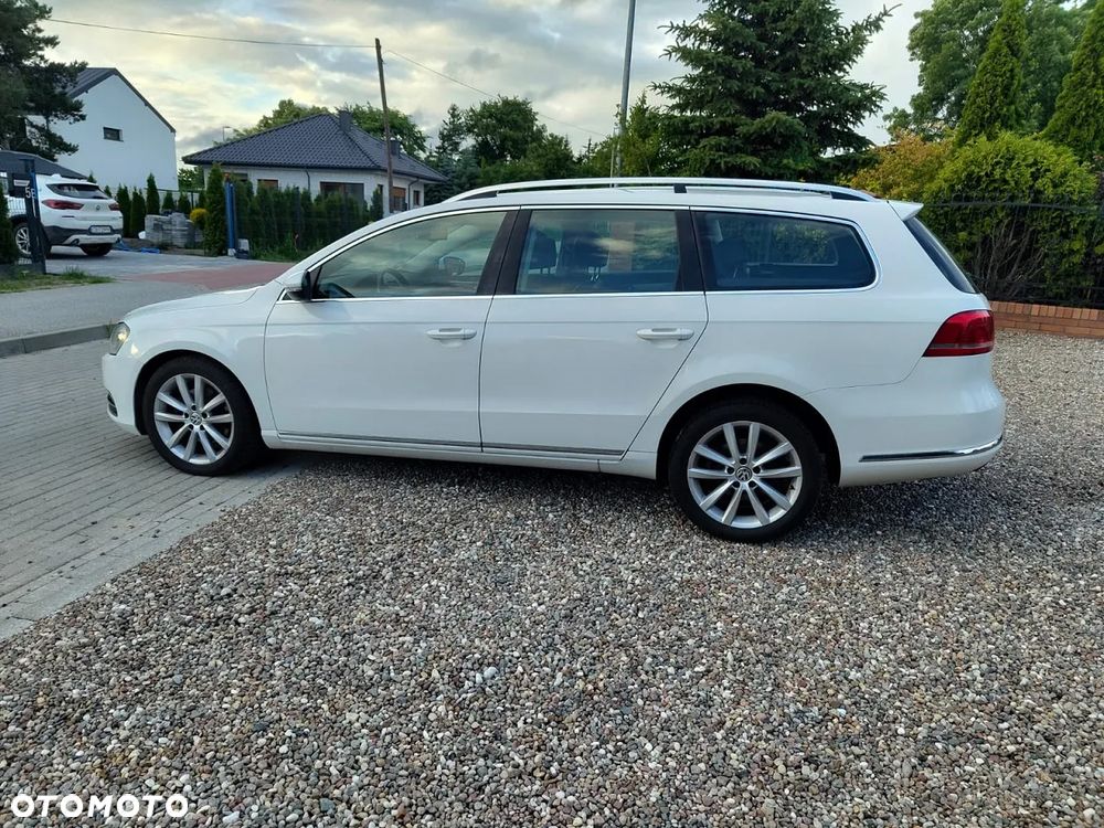 Volkswagen Passat - 12