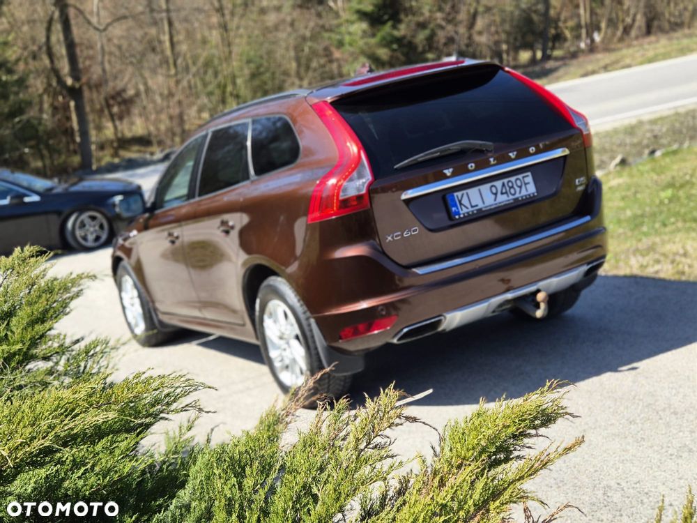 Volvo XC 60 D5 AWD Summum - 5