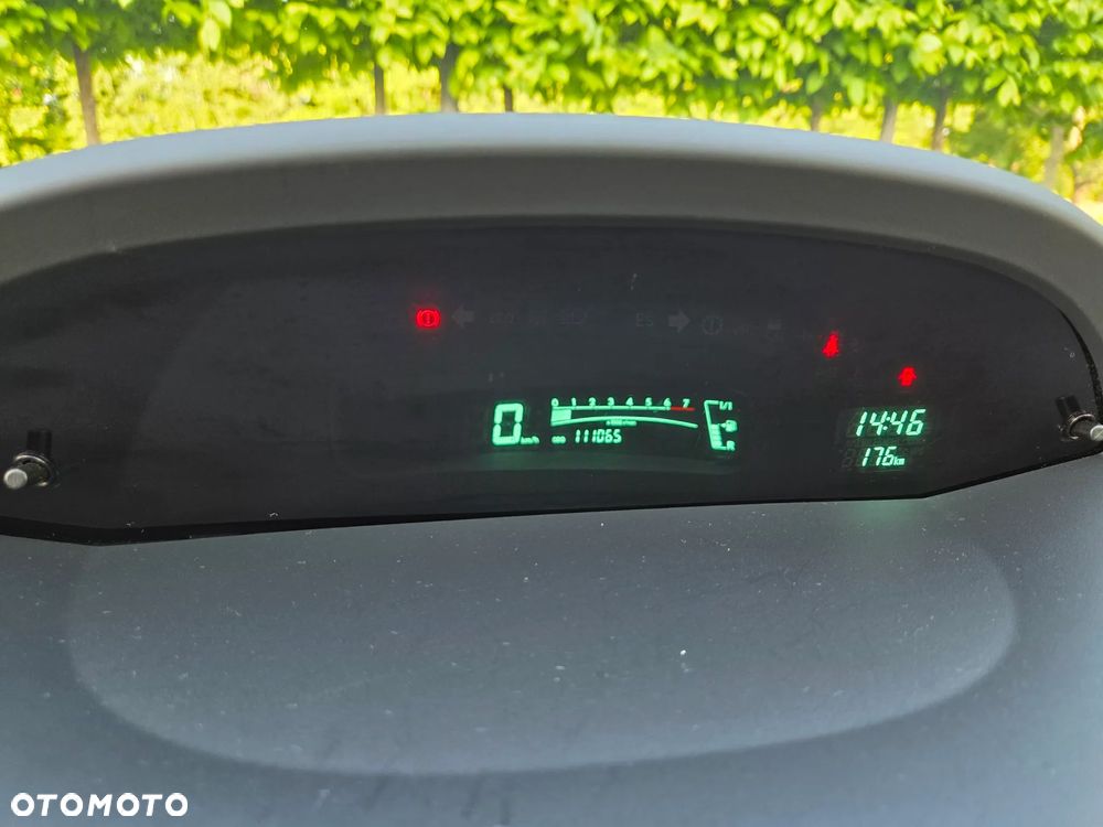 Toyota Yaris - 14