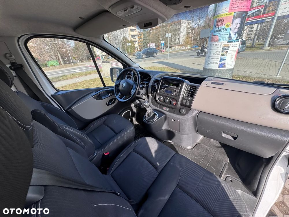 Renault Trafic - 12