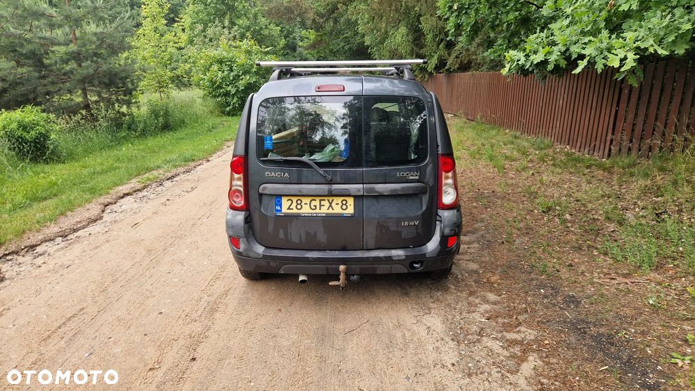 Dacia Logan 1.6 16V Laureate - 4