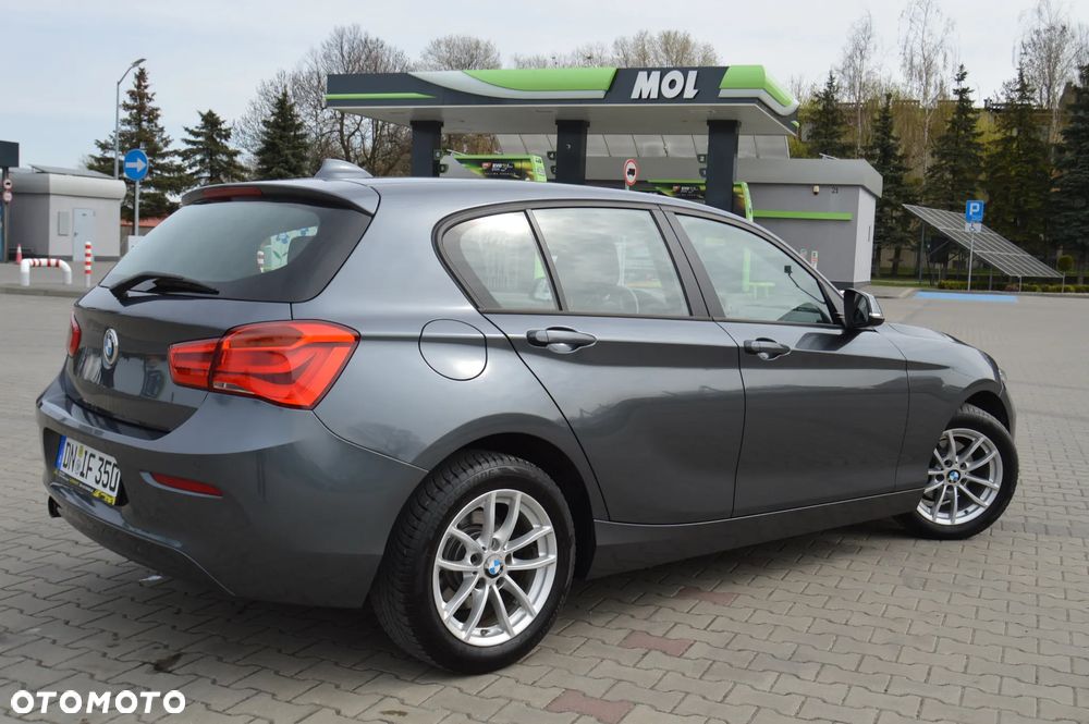 BMW Seria 1 118i Sport Line - 26