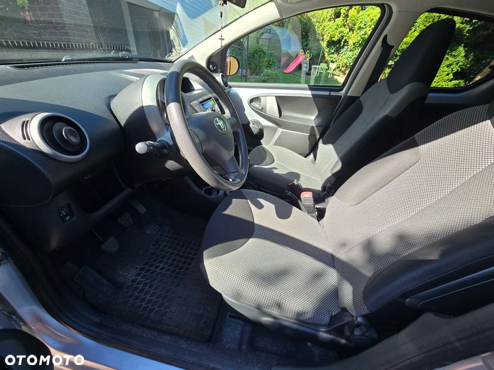 Toyota Aygo - 10