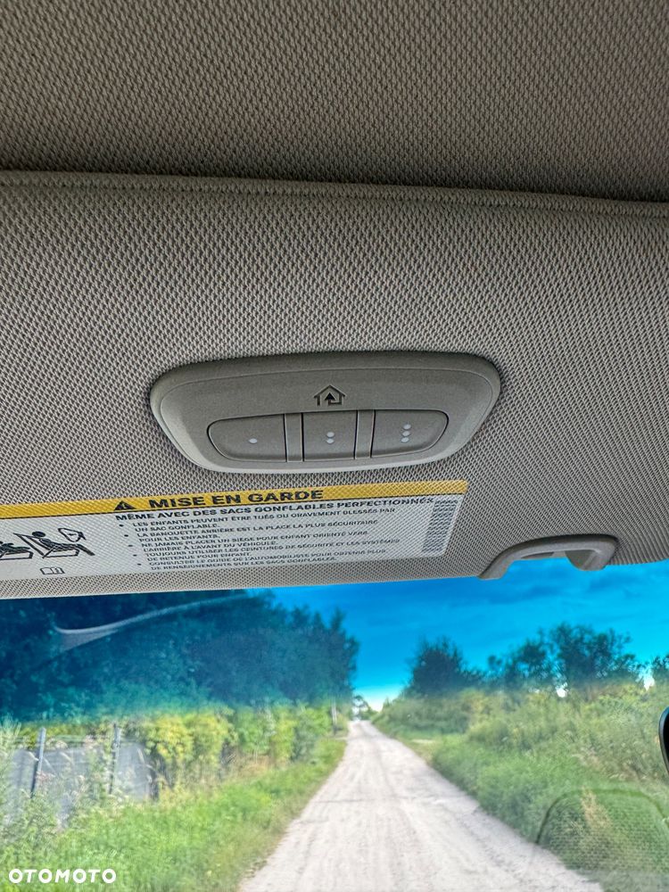 Chrysler Pacifica - 25