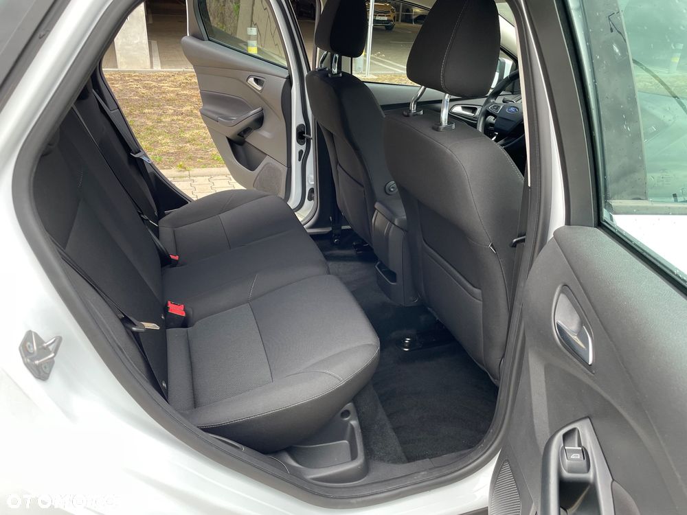 Ford Focus 1.0 EcoBoost Start-Stopp-System TREND - 19