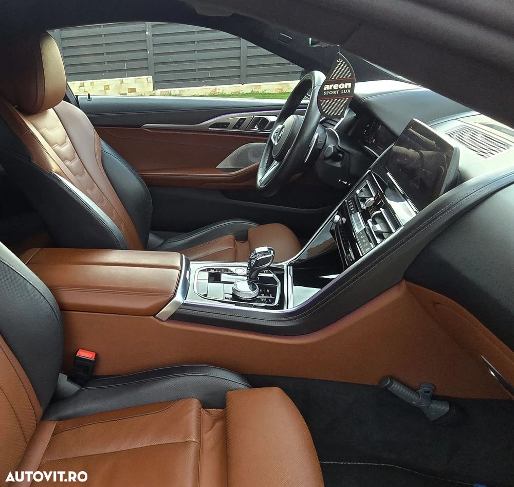BMW Seria 8 - 35