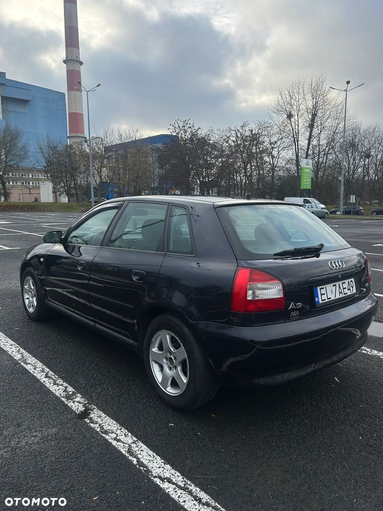 Audi A3 Sportback 1.6 Ambiente - 6
