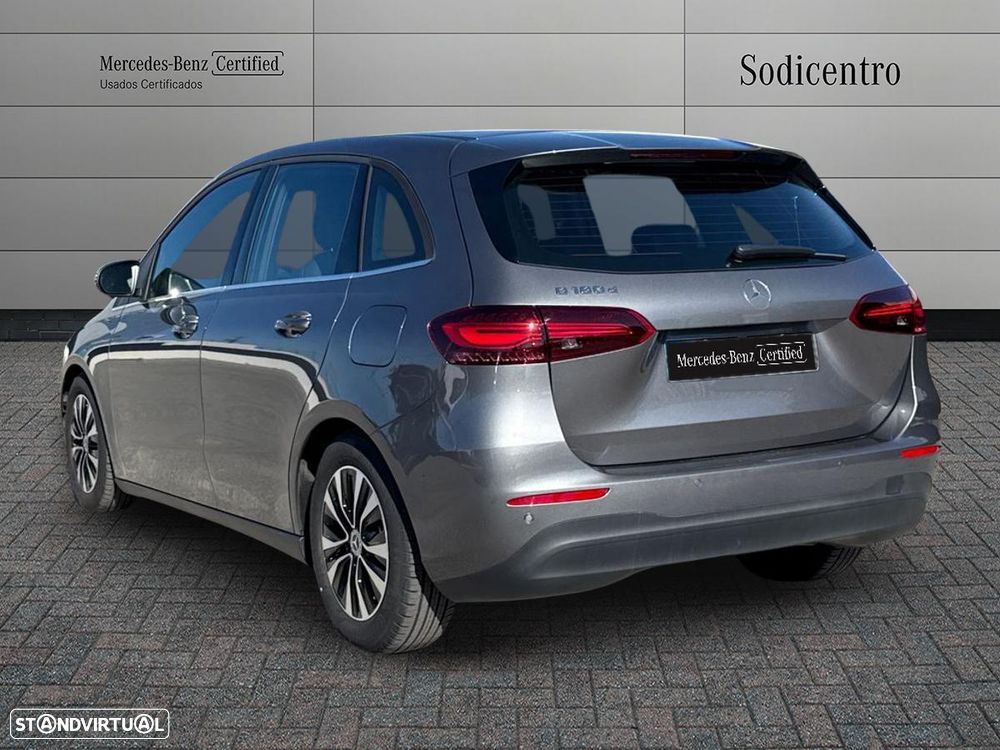 Mercedes-Benz B 180 d - 4