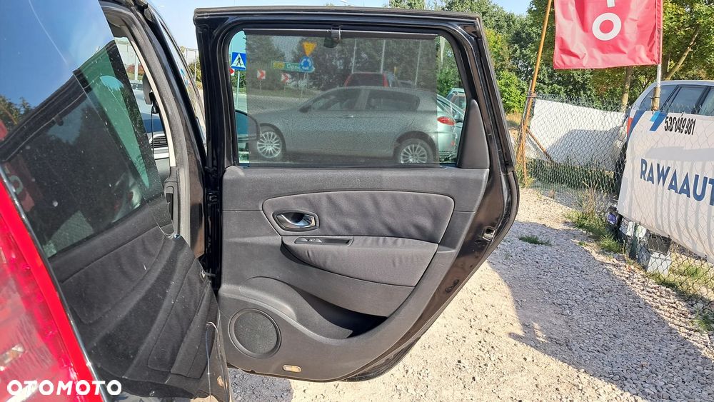 Renault Scenic 1.6 16V 110 TomTom Edition - 12