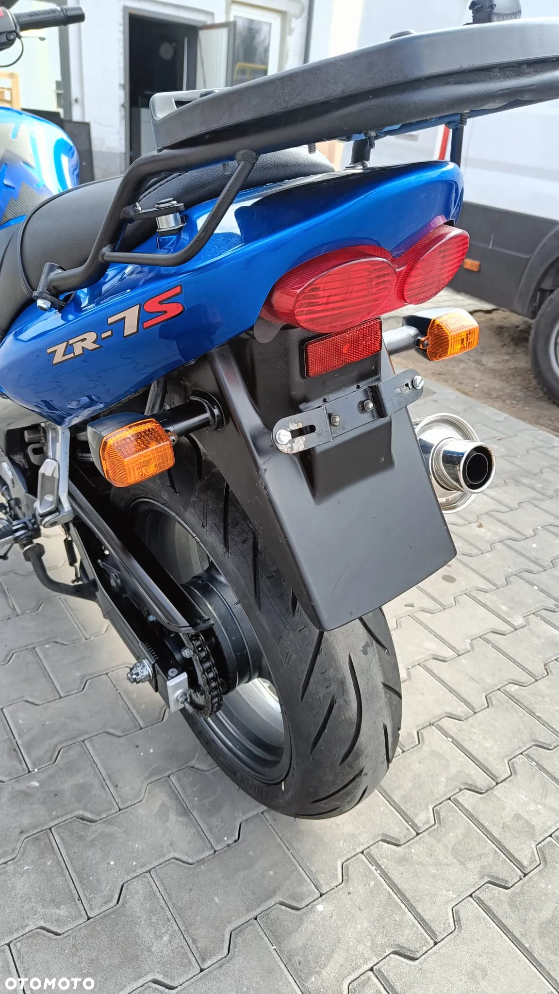Kawasaki ZR - 6