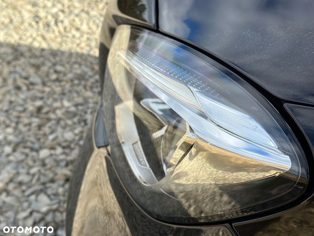 Mercedes-Benz GLA 220 d 4-Matic Style - 16