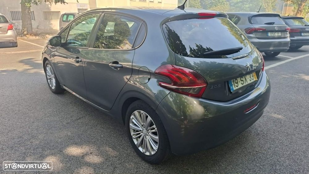 Peugeot 208 1.2 PureTech Style - 5
