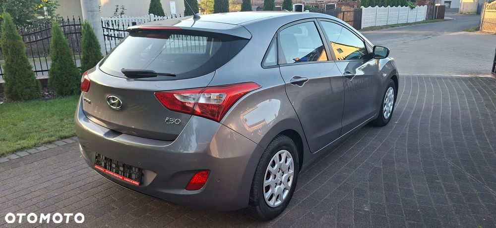 Hyundai i30 1.4 Classic + - 3