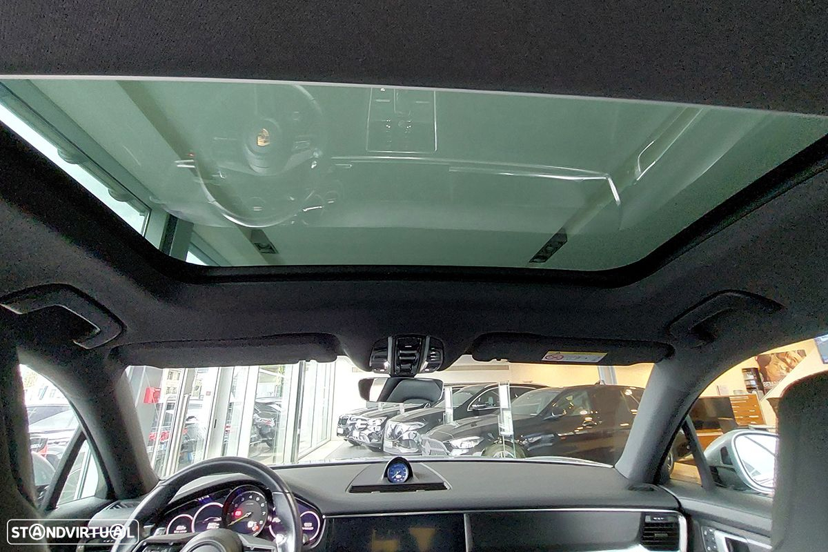 Porsche Panamera Sport Turismo 4 E-Hybrid Platinum Edition - 29