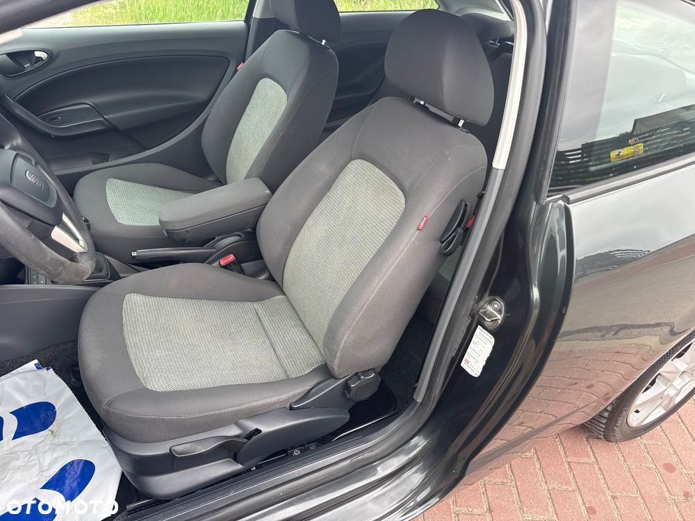 Seat Ibiza SC 1.6 16V Sport - 9