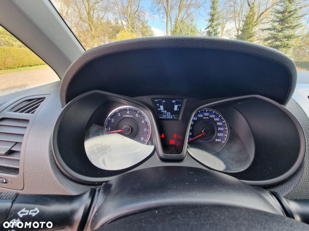 Hyundai ix20 1.4 UEFA EURO 2012 Edition - 11