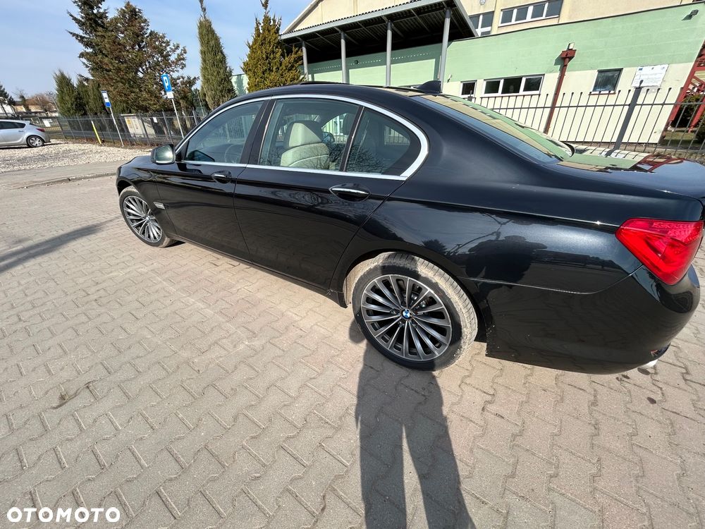 BMW Seria 7 730Ld - 4