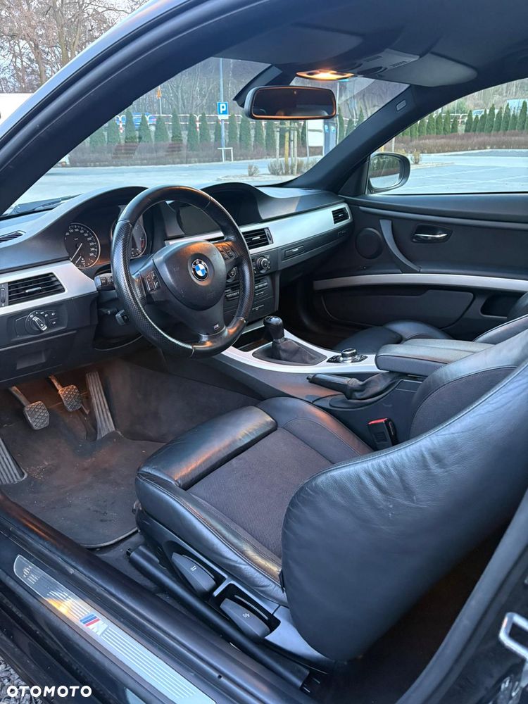 BMW Seria 3 320d M Sport Edition - 14