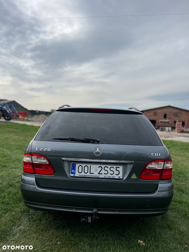 Mercedes-Benz Klasa E - 9