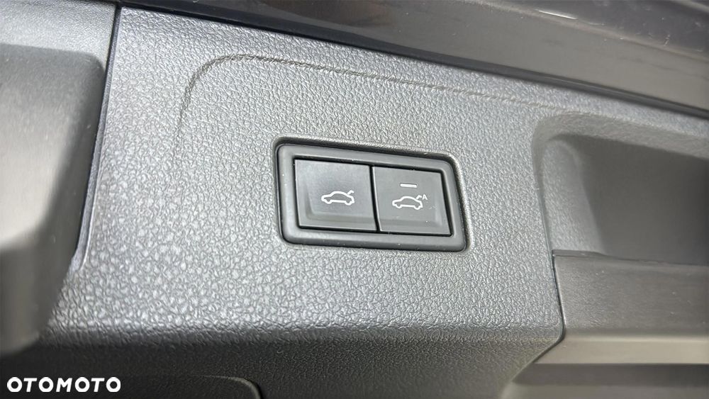 Volkswagen Passat 2.0 TDI EVO Elegance DSG - 19