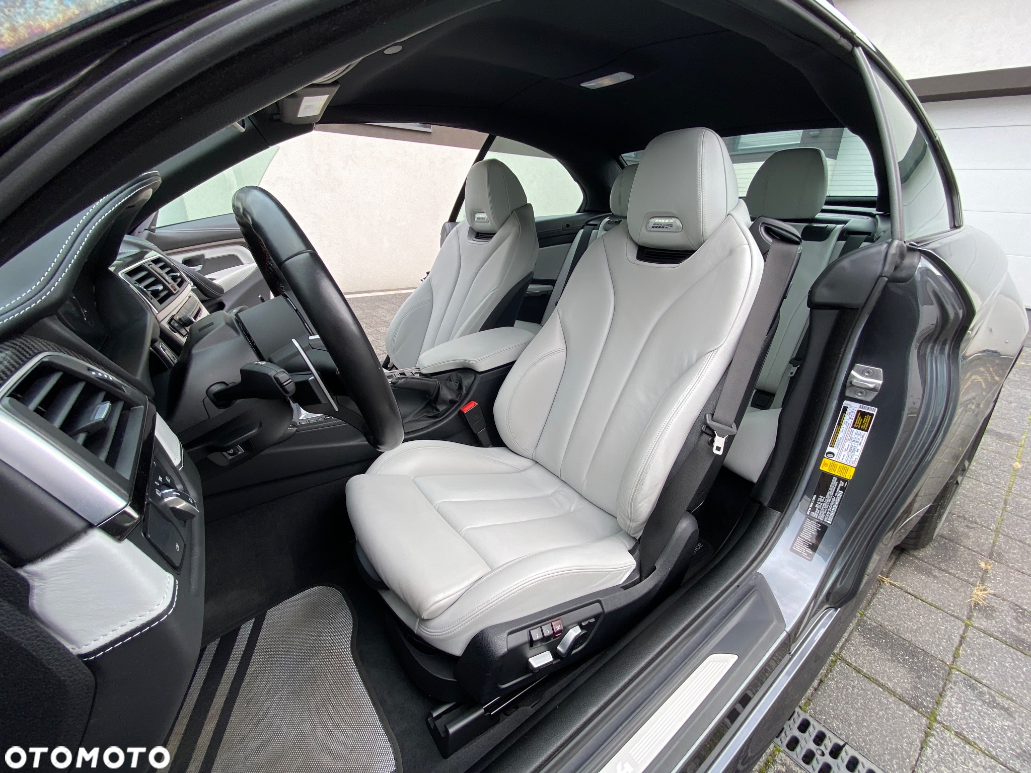 BMW M4 Cabrio DKG - 25