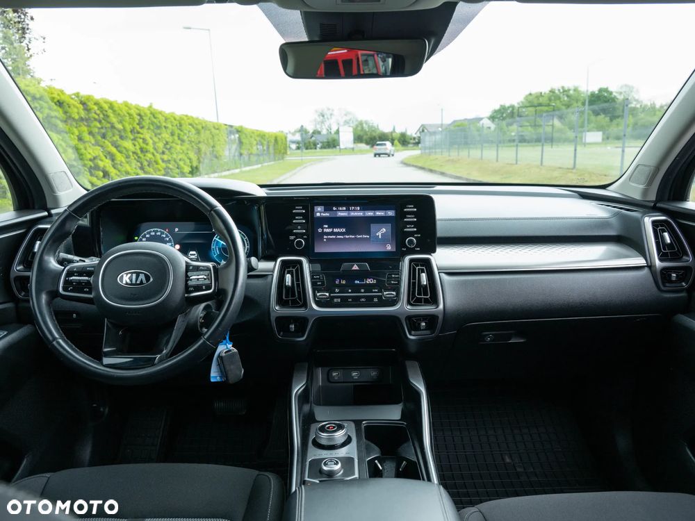 Kia Sorento 1.6 T-GDI HEV M - 23