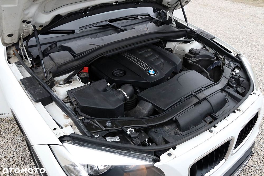 BMW X1 sDrive18d xLine - 38