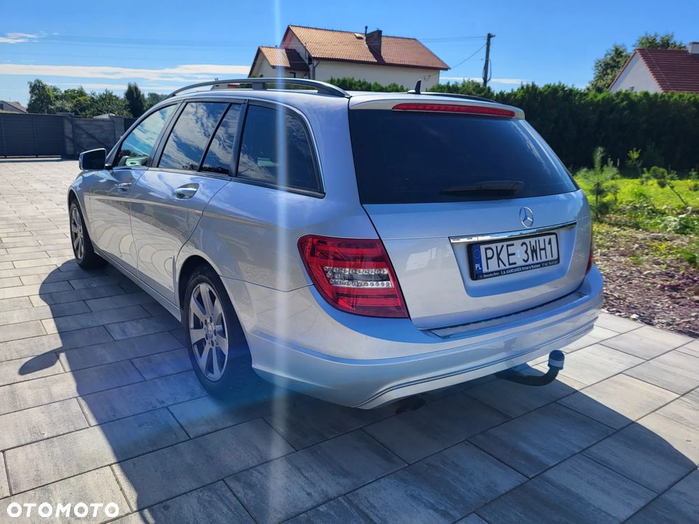 Mercedes-Benz Klasa C 200 CDI BlueEff Classic - 2