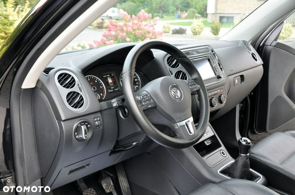 Volkswagen Tiguan - 23