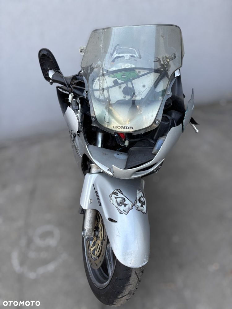 Honda CBR - 18