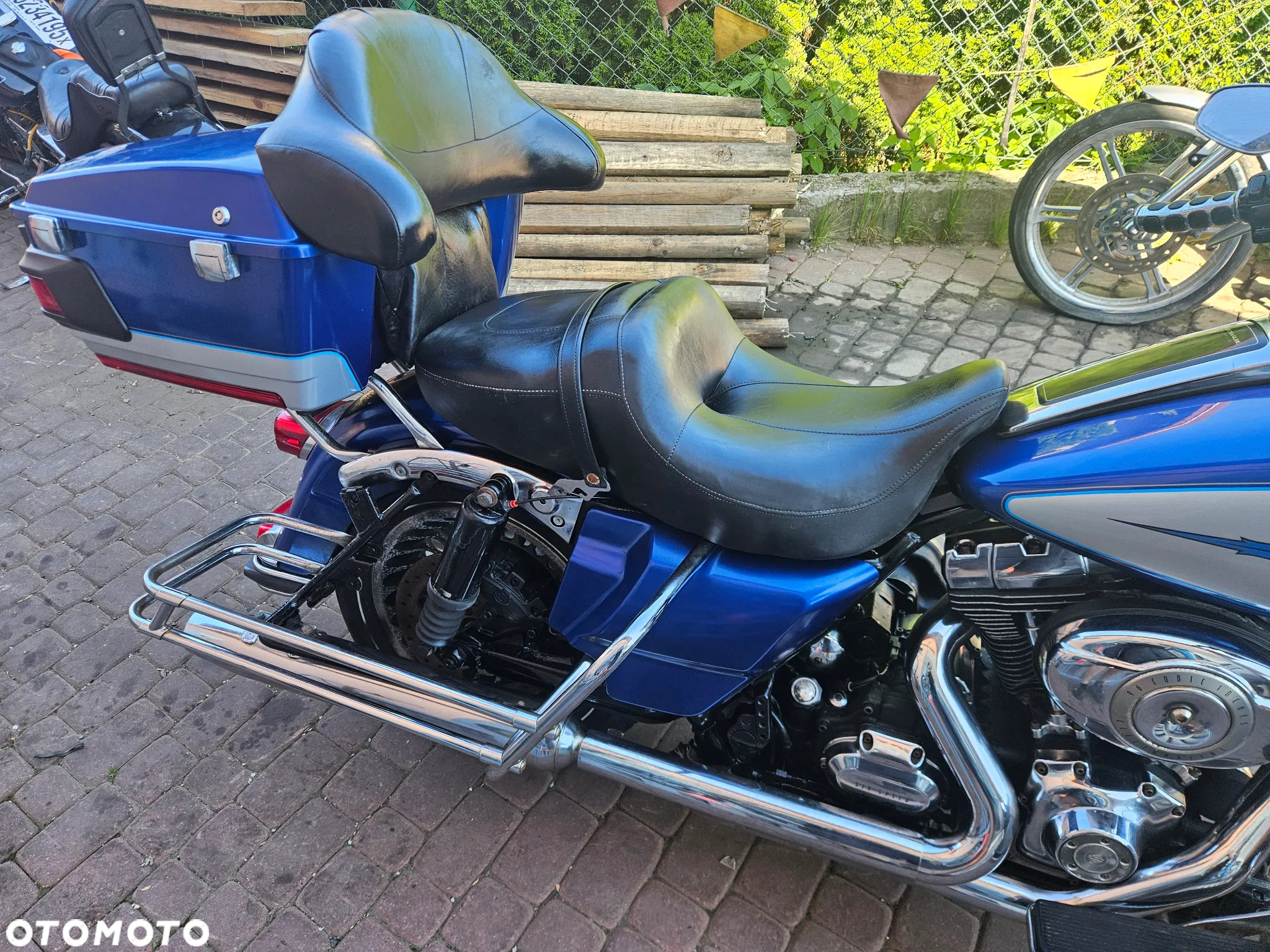 Harley-Davidson FLH Electra Glide - 4