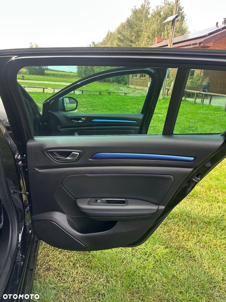 Renault Megane BLUE dCi 115 GT LINE - 24