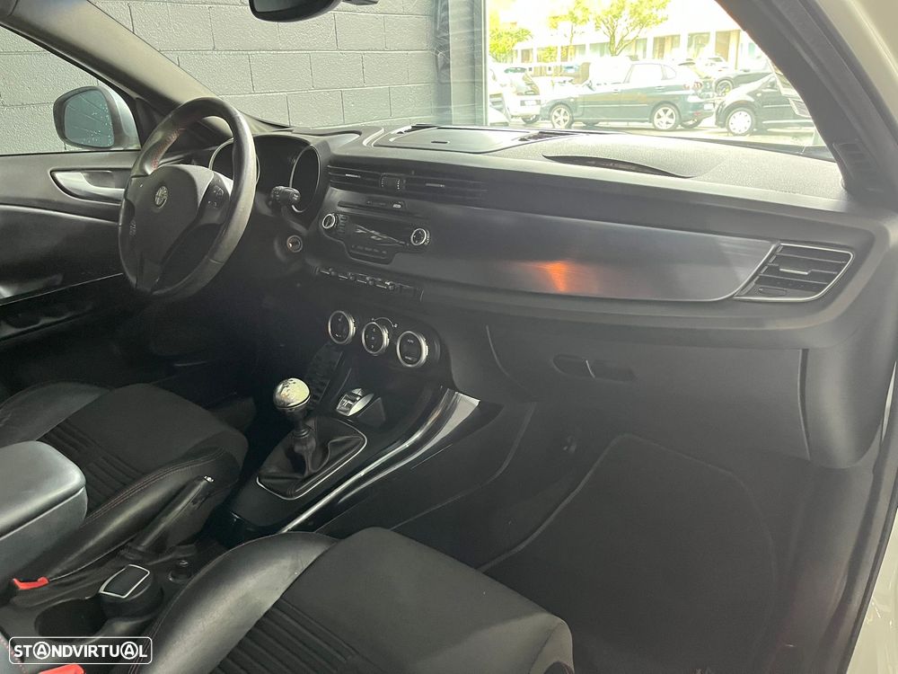 Alfa Romeo Giulietta 1.6 JTDM Progression - 15