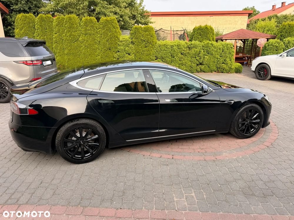 Tesla Model S Long Range Plus - 2