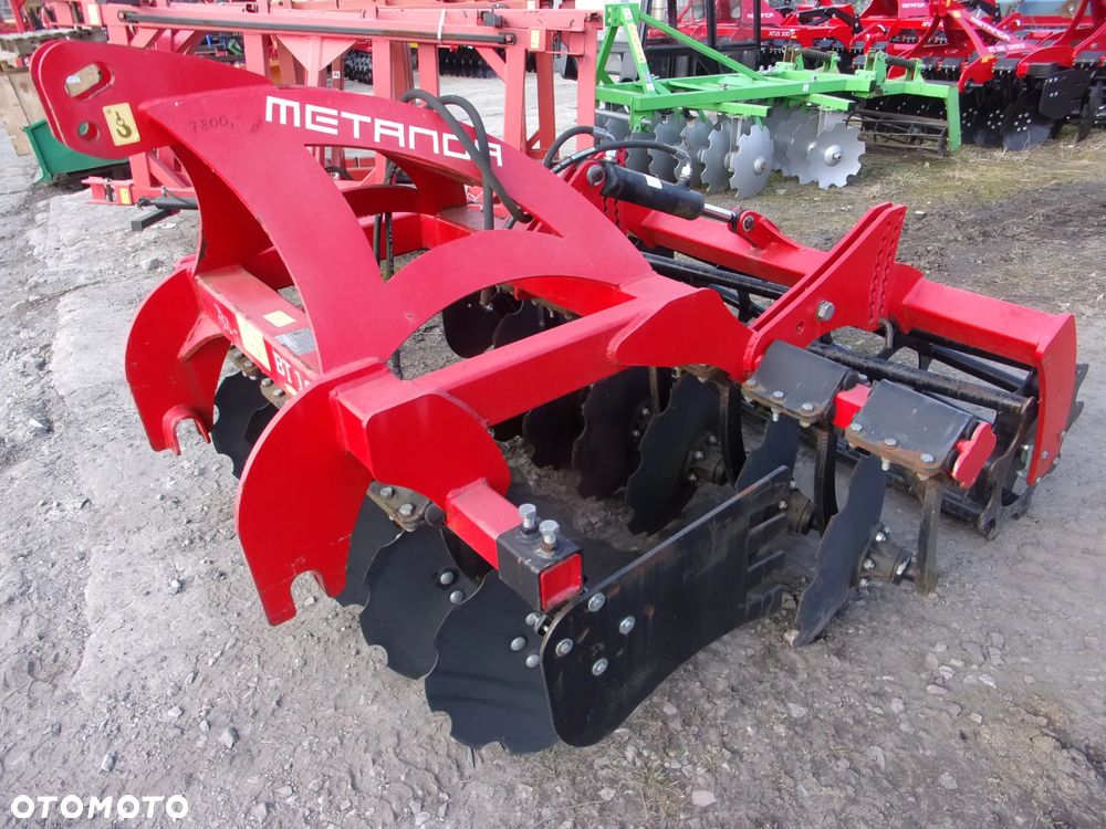 Akpil Brona Talerzowa Ciężka Hydraulicznie Składana BTCH 40 Euro-Masz, Brona talerzowa kompaktowa BT250, BT270, BT300 Metanga, Bomet, Euro-Masz; Brona talerzowa mini-simply BT160, BT180, BT200, BT220 Metanga, Euro-Masz, Brona talerzowa 2-walcowa typu "V", 4-walcowa typu "X" Bomet, Akpil - 29