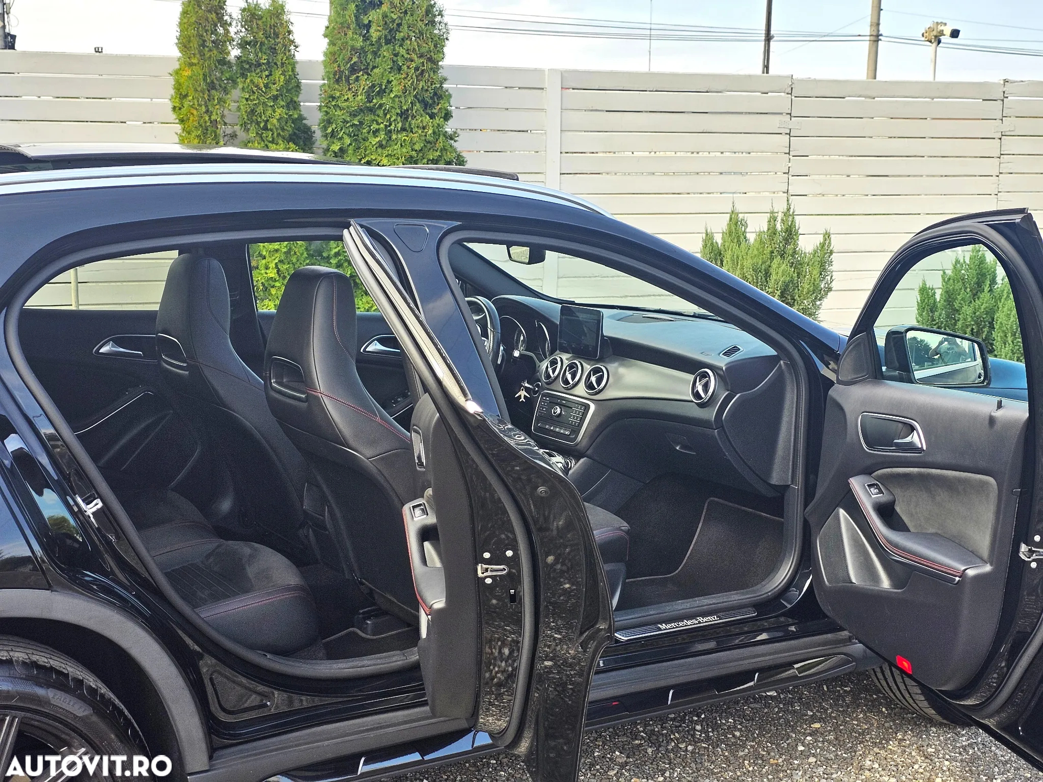 Mercedes-Benz GLA 200 7G-DCT AMG Line - 12