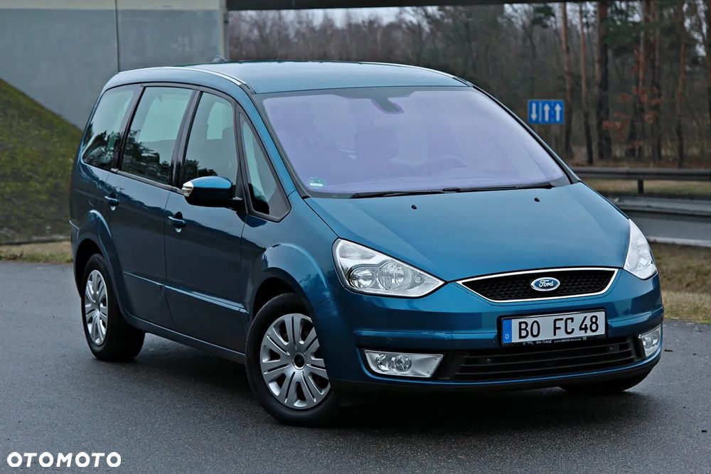 Ford Galaxy 2.0 TDCi DPF Ambiente - 4