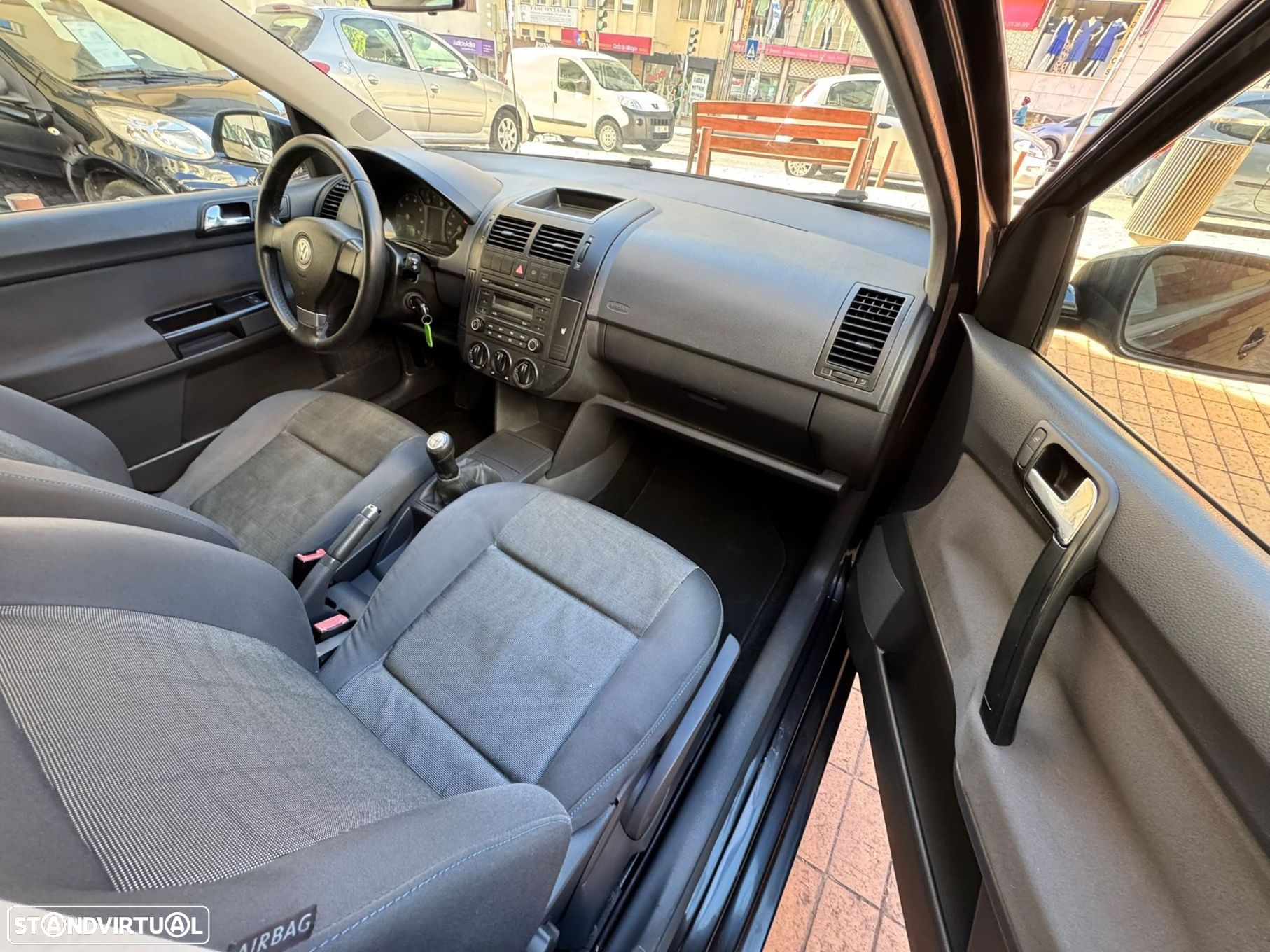 VW Polo 1.2 Live - 12