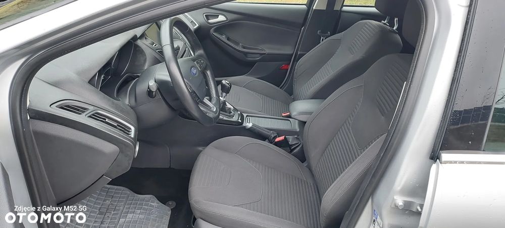 Ford Focus 1.6 TDCi DPF SYNC Edition - 12