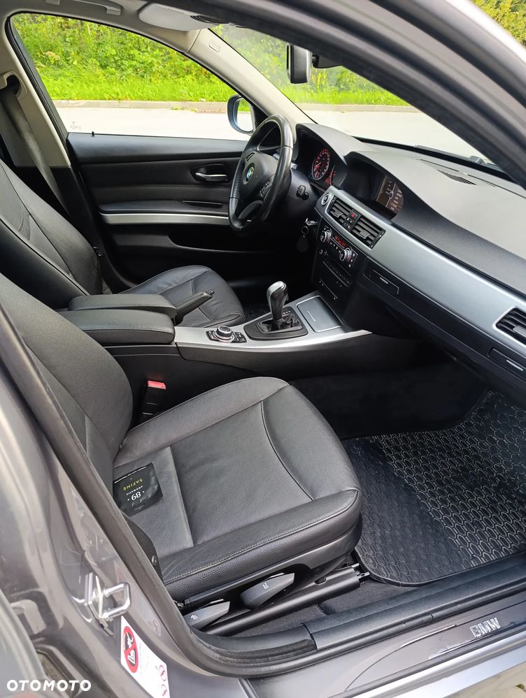 BMW Seria 3 318i - 11