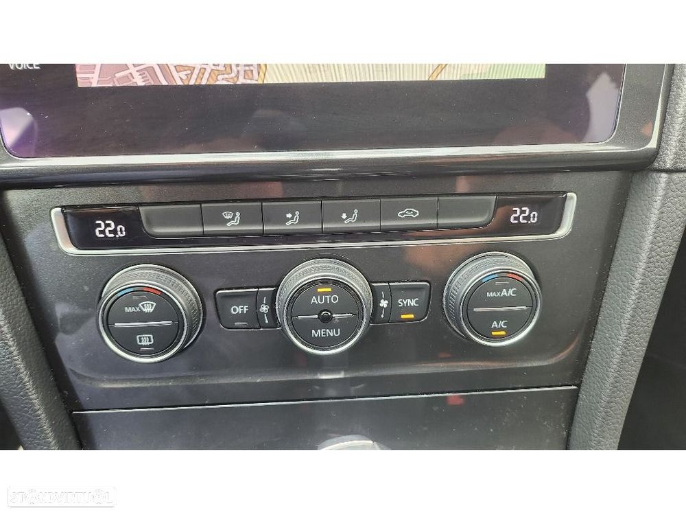 VW Golf Variant 1.6 TDi Confortline - 16