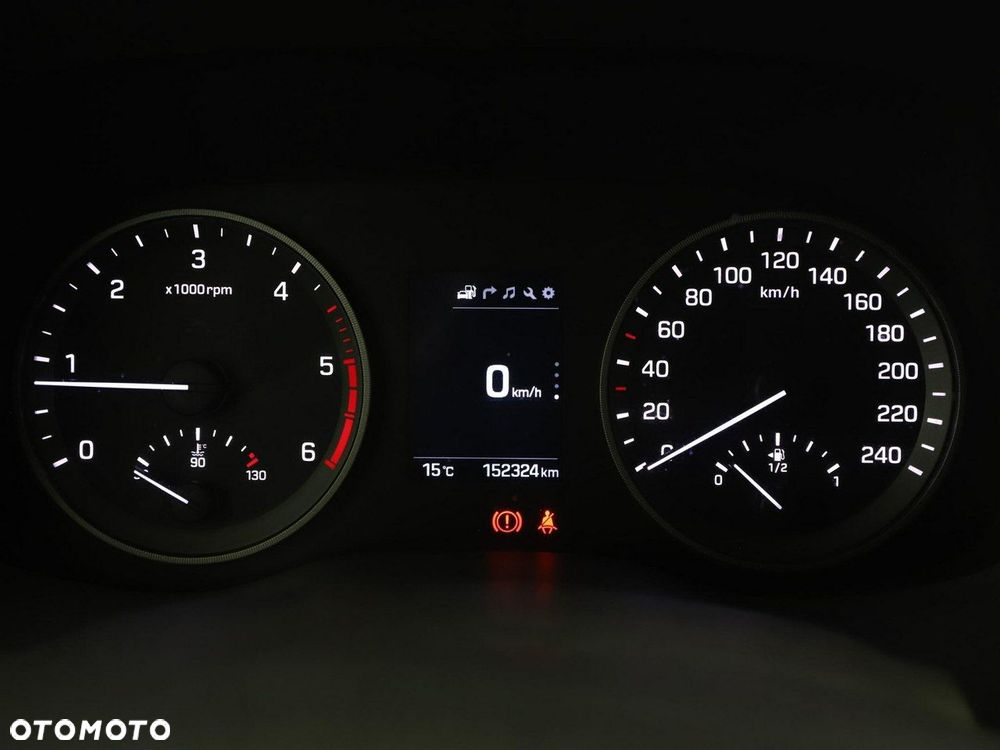 Hyundai Tucson 1.7 CRDI BlueDrive Style 2WD - 23