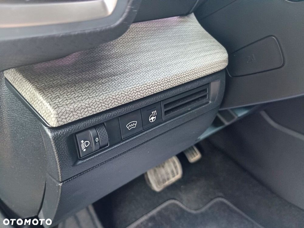 Citroën C5X 1.2 PureTech Plus EAT8 - 18