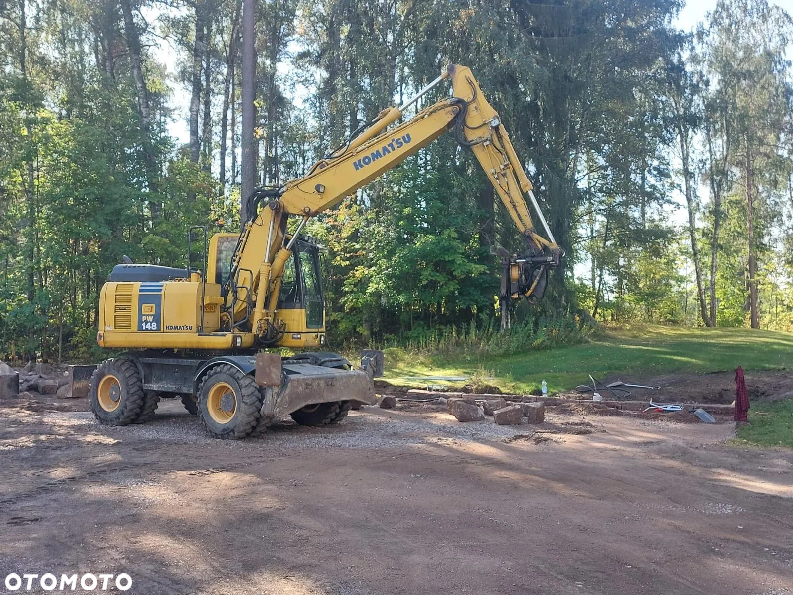 Komatsu Koparka kołowa Komatsu PW 148 Pług podpory Klima Centralne smarowanie Rototil Ramię 2 razy łamane PIĘKNA - 7